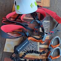 imbragatura arrampicata black diamond + casco