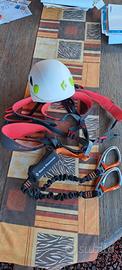 imbragatura arrampicata black diamond + casco