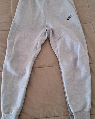 Pantalone tuta Nike tessuto tecnico