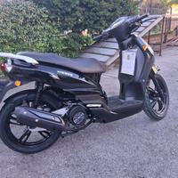 SCOOTER PEUGEOT KISBEE 125cc BLACK