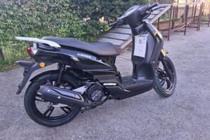 SCOOTER PEUGEOT KISBEE 125cc BLACK