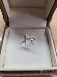 Anello Trilogy Oro Bianco e Diamanti