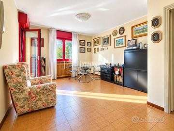 APPARTAMENTO CON 2 CAMERE E GARAGE IN PALAZZINA C