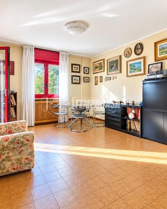 APPARTAMENTO CON 2 CAMERE E GARAGE IN PALAZZINA C