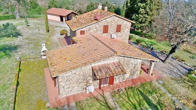 Un Casale in Toscana . Un altro ?