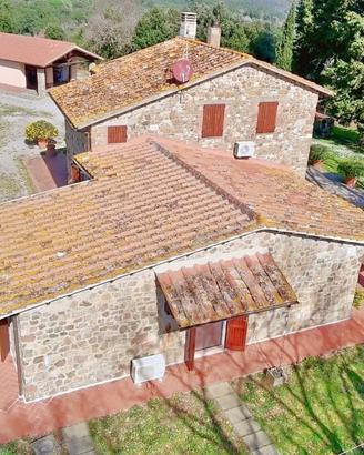 Un Casale in Toscana . Un altro ?