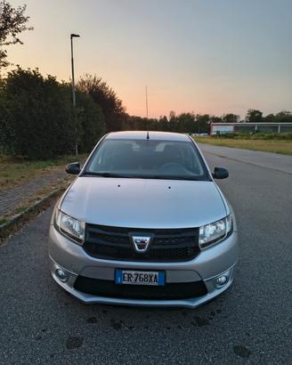 Dacia sandero 1.2 Benzina Gpl 2013 