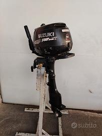 Motore fuoribordo usato Suzuki DF 4/6 gambo lungo