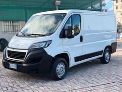 Peugeot Boxer 328 2.2 BlueHDi 120 S&S PC-TN Furgon
