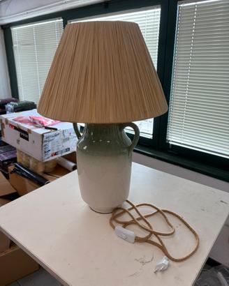 Lampada da tavolo on ceramica