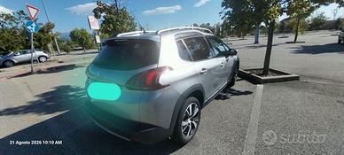 Auto Peugeot 2008