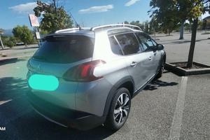 Auto Peugeot 2008
