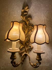 9 Appliques in legno con paralumi