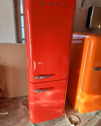 frigorifero Smeg rosso 