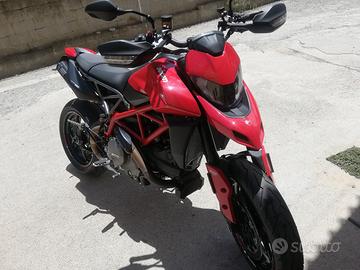 hypermotard 950