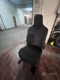 Sedile destro toyota iQ