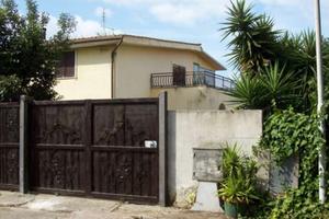 Villa a Aprilia