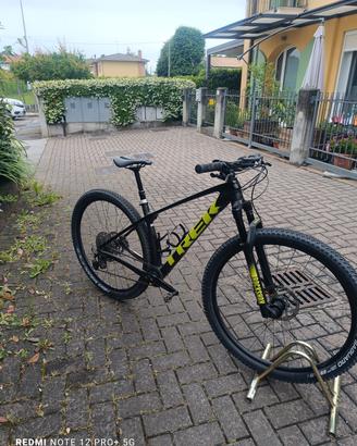 PROCALIBER 9.6. MOD. 2021 MTB TREK