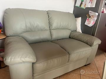Divano due posti