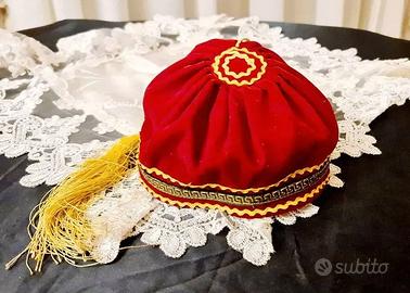 Antico copricapo fez greco/turco