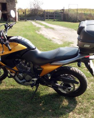 HONDA TRANSALP XL 700 VA