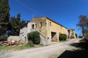 CASA SEMINDIPENDENTE A RIPATRANSONE