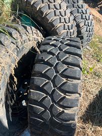 Gomme maxxis