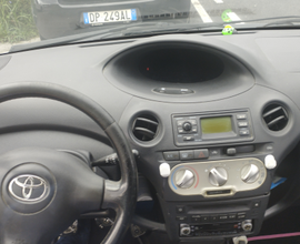 Toyota yaris 1.0