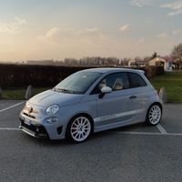 Abarth 595 1.4 t-jet esseesse 70° 180cv

