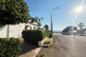 VILLA A SCHIERA D'ANGOLO A RACALE
