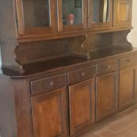 credenza con vetrina arte povera