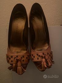 Splendide décolleté a tacco alto