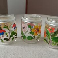 Vasetti in vetro decorati a mano 