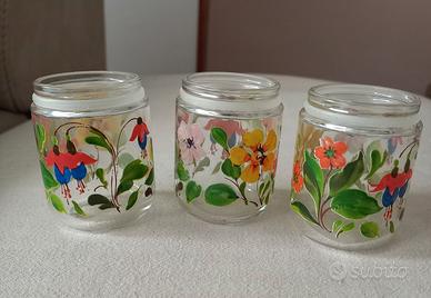 Vasetti in vetro decorati a mano 