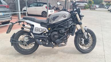 Benelli Leoncino 800 trail