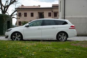 Peugeot 308 SW 1.6 BlueHDi