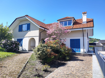 Villa indipendente Busca