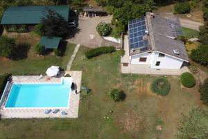 Villa di 254 m² con più di 5 locali e box auto dop