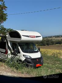 Camper Challenger 256