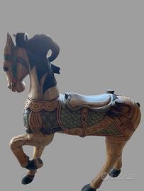 Cavallo in legno.