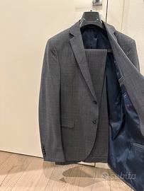 Abito grigio a righe classico, elegante, taglia 46