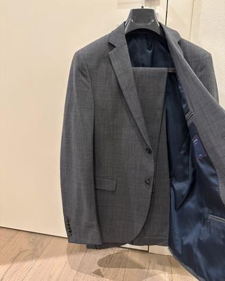 Abito grigio a righe classico, elegante, taglia 46