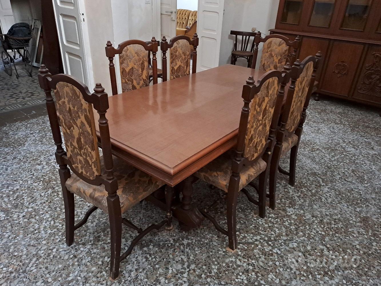 Tavolo e sedie d'epoca vintage - Arredamento e Casalinghi In vendita a  Brindisi