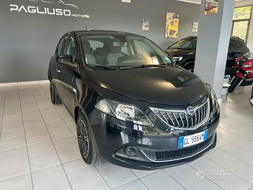 Lancia Ypsilon 1.0 firefly hybrid Silver Plus s&s