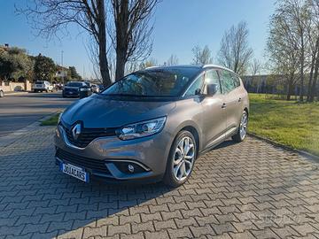 Renault Grand Scenic dCi 130 CV Energy Initiale Pa