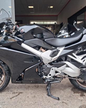 honda  vfr 800 2014