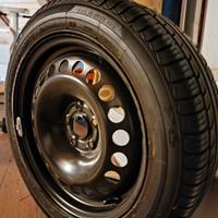 Ruota completa (Pirelli)195/55/16 5*105 +chiave