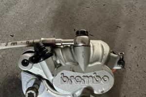 Sistema frenante completo anteriore Brembo