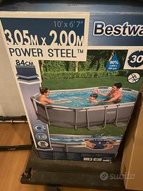 Piscina Bestway con telo di copertura nuovo