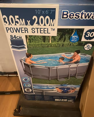 Piscina Bestway con telo di copertura nuovo